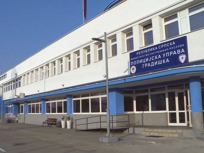 Uhapšena četiri maloljetnika nakon pronalaska pištolja