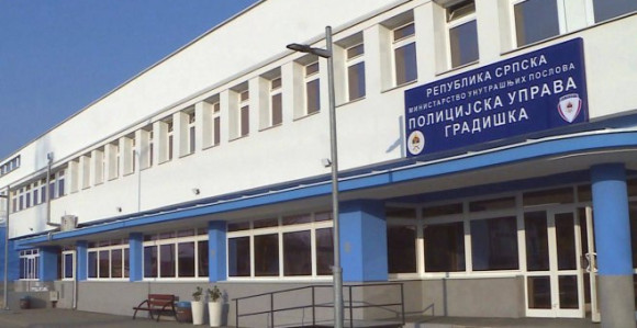 Uhapšena četiri maloljetnika nakon pronalaska pištolja