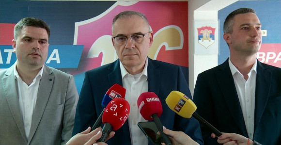 Dodik koristi i ovaj trenutak da nas gura u problem