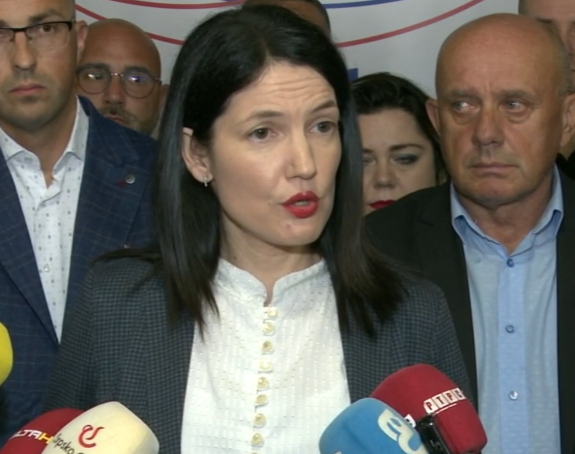 Тривић одлучно: Не пратимо Додика у његовим сулудим политикама