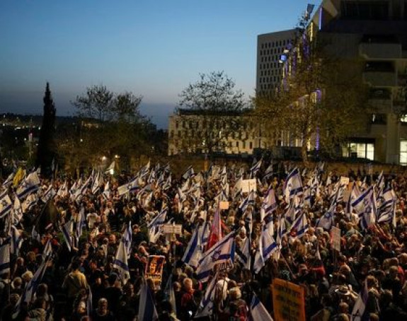 Više od 100.000 ljudi na protestu u Jerusalimu traže ostavku Vlade Izraela