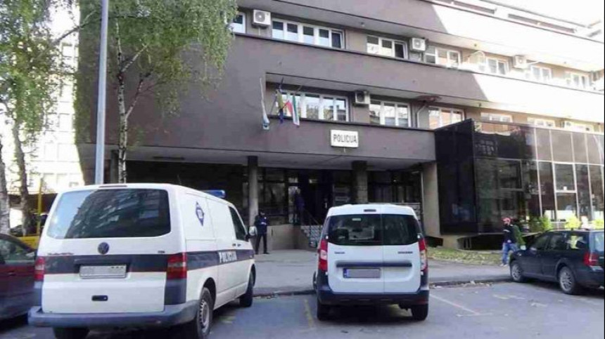 Мушкарац ножем напао двије жене, с њима била и беба