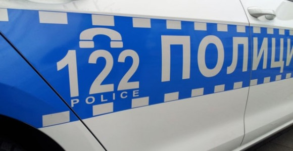 Voz udario u auto, vozač završio na UKC-u Srpske