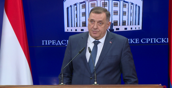 Kako su sankcije uništile unosan Dodikov posao?