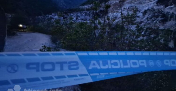 Odron kod Mostara: Tri automobila propala u jezero