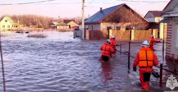 Највеће поплаве задњих деценија погодиле Русију