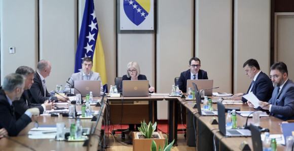 Košarac predlaže, a Savjet ministara dijeli novac