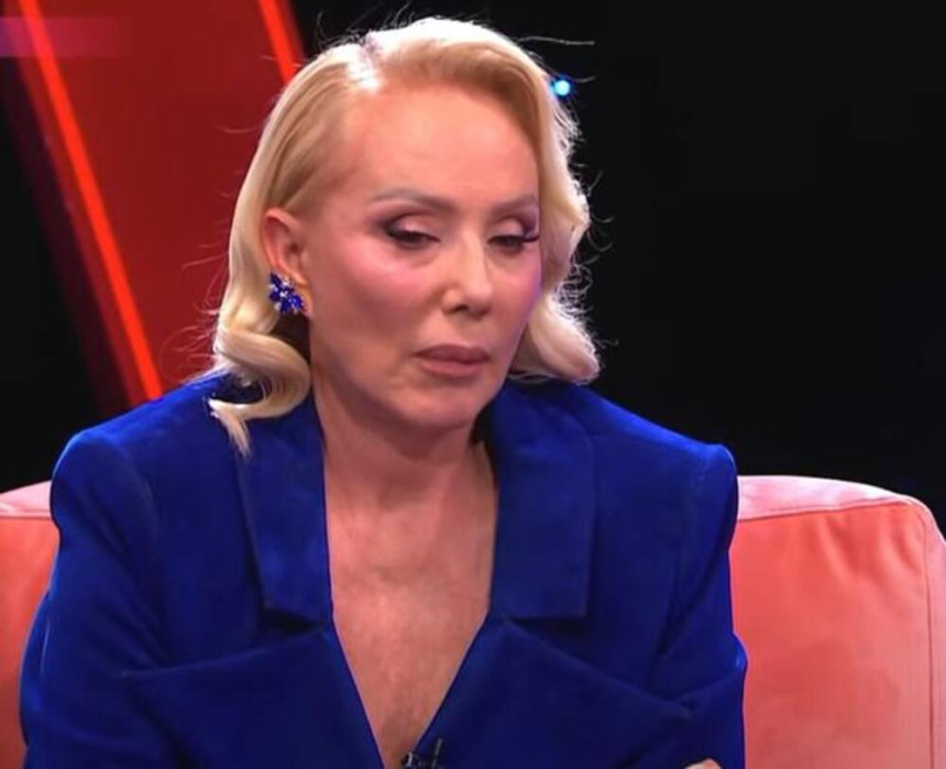 Lepa Brena se rasplakala u programu uživo!