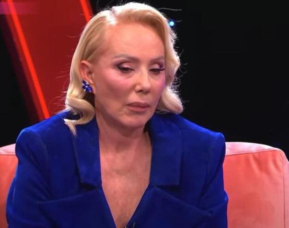 Lepa Brena se rasplakala u programu uživo!