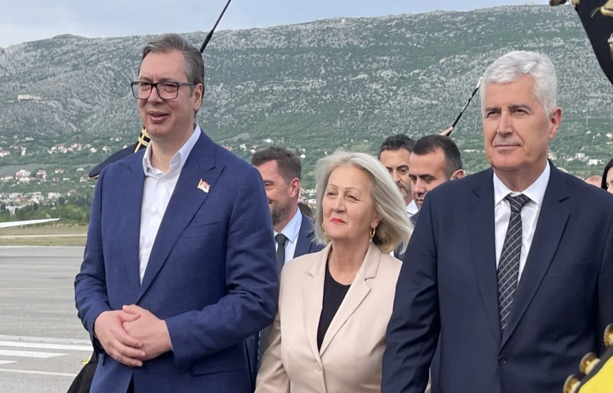 Vučić doputovao u Mostar prvim letom iz Beograda