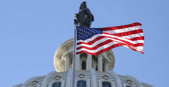 SAD uvodi Iranu nove sankcije zbog napada na Izrael