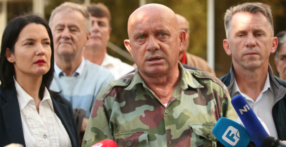 Дончић: Не зове те Српска већ дезертери, лопови и шверцери
