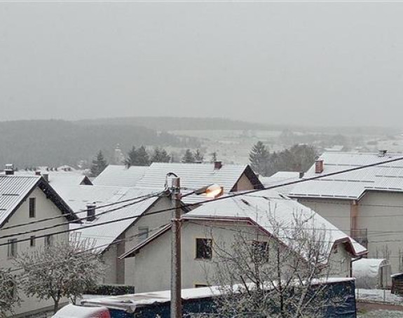 Na širem području Romanije zabijelio snijeg