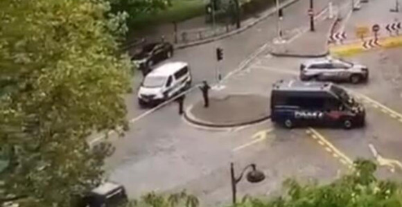 Pariz: Prijetio da će se raznijeti u iranskom konzulatu