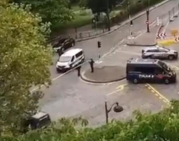 Париз: Пријетио да ће се разнијети у иранском конзулату