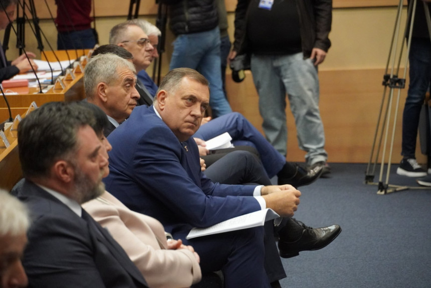 Српска све изолованија, ко су нам стварни пријатељи?
