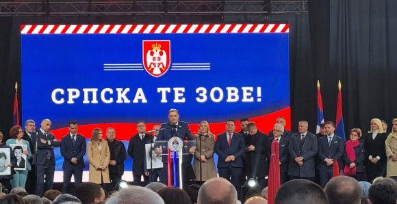 Savanović: Srbi uporni u čekanju svog Godoa?