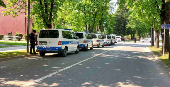 Velika policijska akcija u Prijedoru, uhapšeno više lica