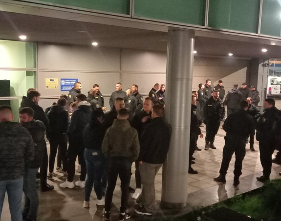 Više uhapšenih, oduzeto 60.000 KM, droga i oružje