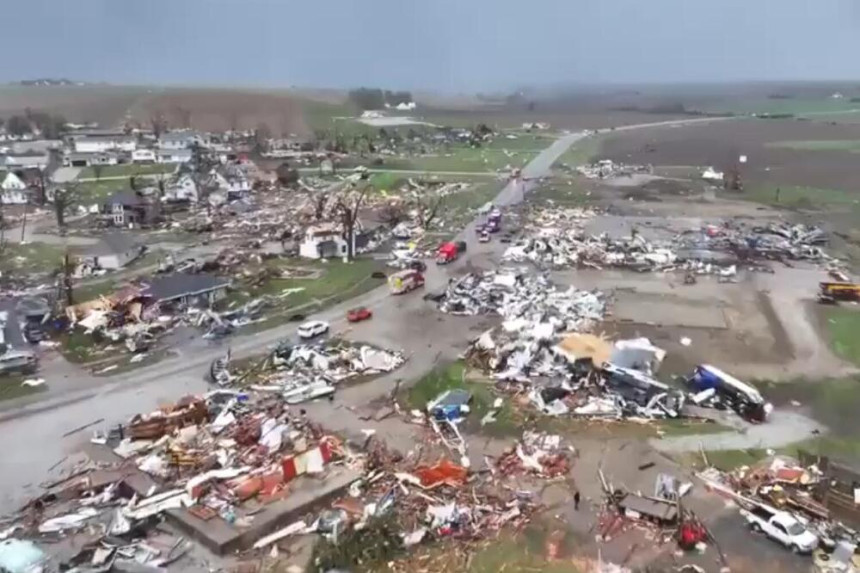 Tornado pogodio predgrađe Omahe, sve je sravnjeno