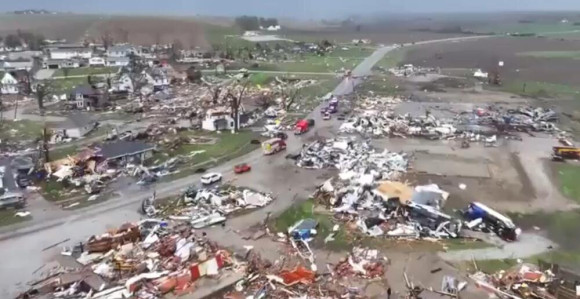 Tornado pogodio predgrađe Omahe, sve je sravnjeno