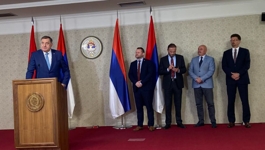 Dodik: Suđenje je namješten politički proces