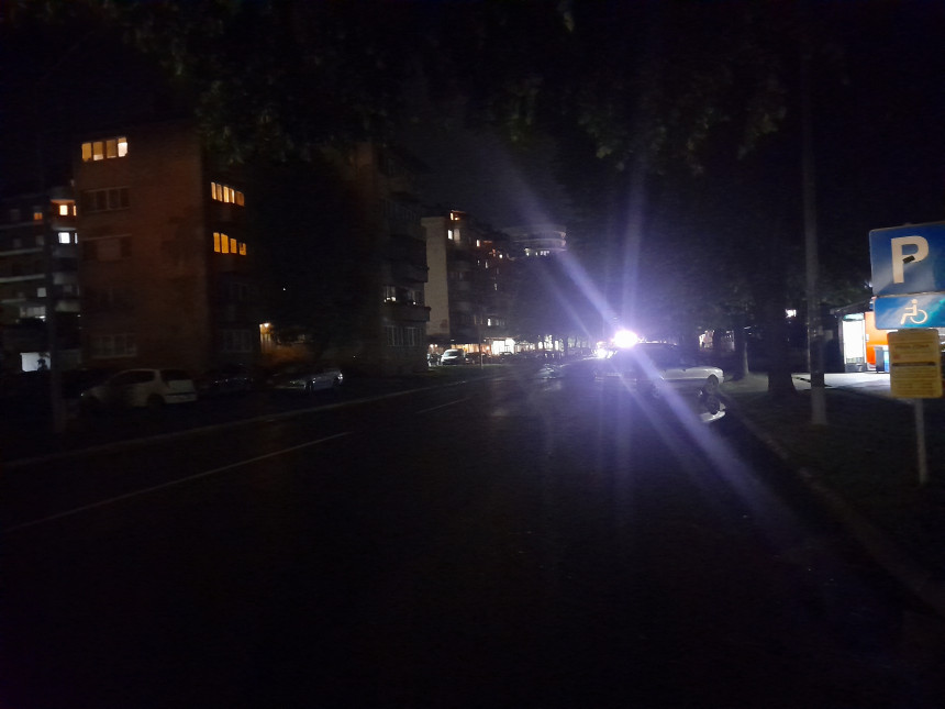 Doboj u polumraku, javna rasvjeta skoro ne radi (VIDEO)