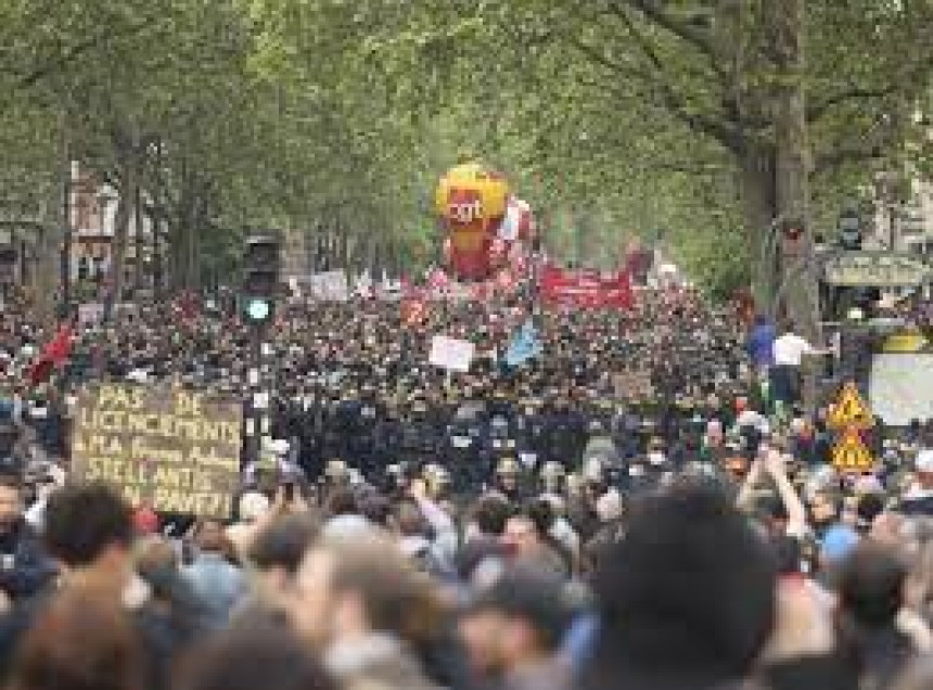 Više od 200.000 demonstranata širom Francuske