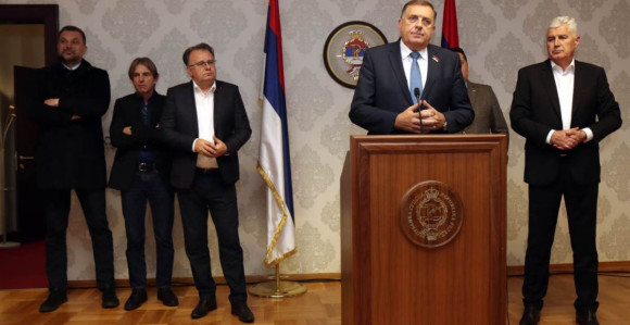 Bosić: Slanjem Lagumdžije u UN i Arnauta u Njemačku, SNSD je izgubio uticaj i nanio ogromnu štetu srpskim interesima u BiH