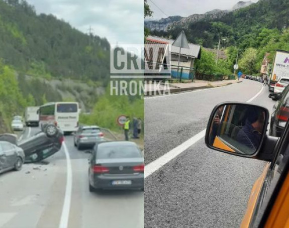 Teška nesreća kod Jablanice, vozilo završilo na krovu