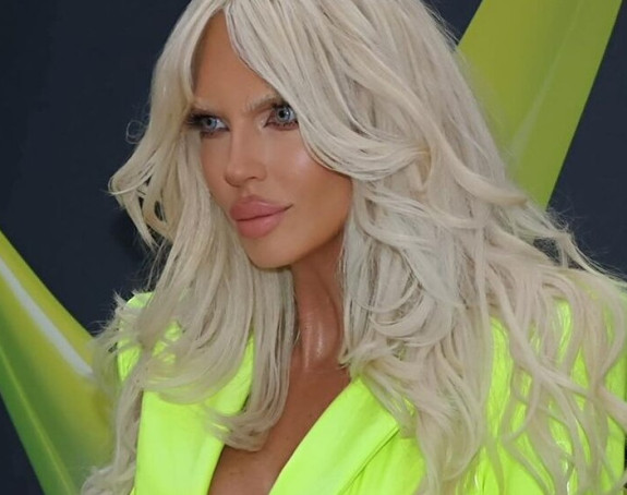 Karleuša: Građani Srbije da se suzdrže od putovanja u CG