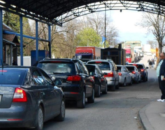 Чекање на више прелаза на граници са Хрватском