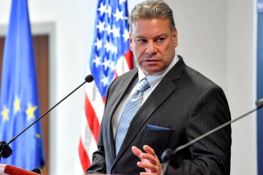 "Eskobar nije smijenjen, u okviru redovne rotacije dobiće novu funkciju"