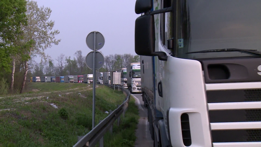 Поражавајуће: Извоз пао за пола милијарде КМ