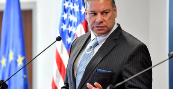 "Eskobar nije smijenjen, u okviru redovne rotacije dobiće novu funkciju"