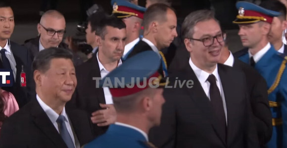 Predsjednik Kine stigao u Beograd, dočekao ga Vučić