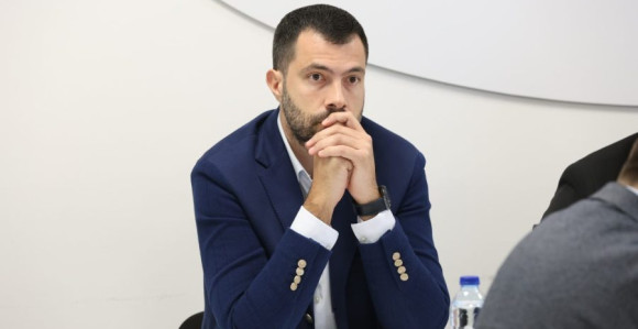 Umjesto Dodikovog „Fruit Eca“ nikla "Zelena jabuka"