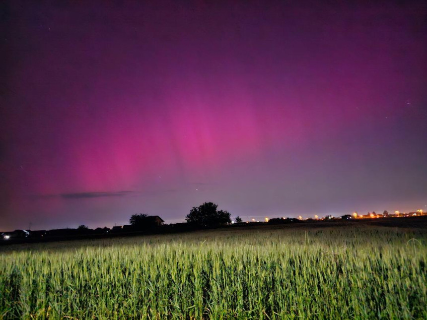 Polarna svjetlost iznad Bijeljine (Foto)
