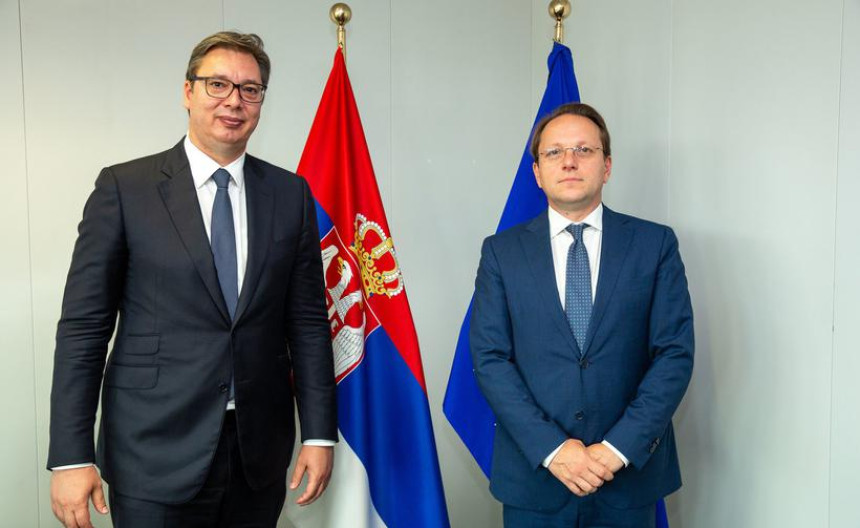 Вучић са Оливером Вархејијем сутра у Београду