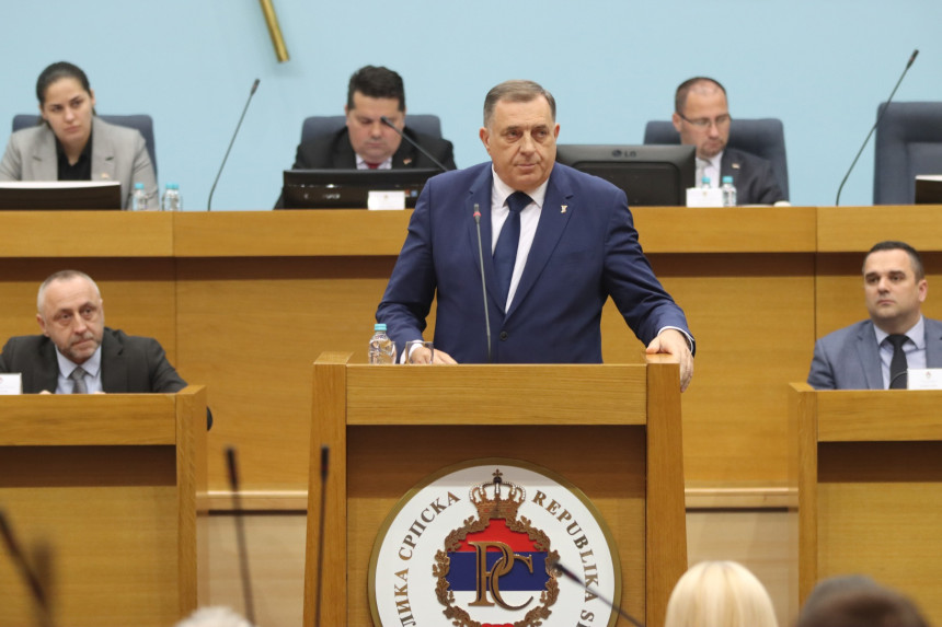 Dodik igrarijama urušava i gazi Narodnu skupštinu