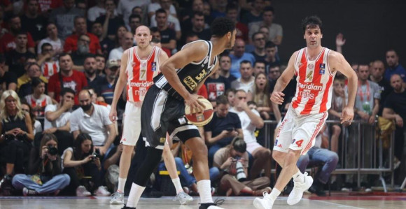 Košarkaši Zvezde nakon velike drame "slomili" Partizan