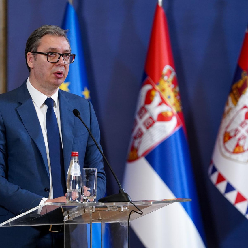Vučić: Šokirala me vijest o nesreći predsjednika Irana