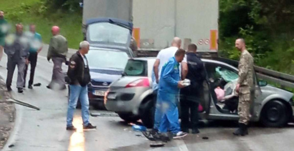 Sudar tri vozila kod Pala, pet osoba povrijeđeno