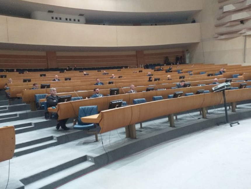 Poslanici o dva prijedloga dopuna Izbornog zakona