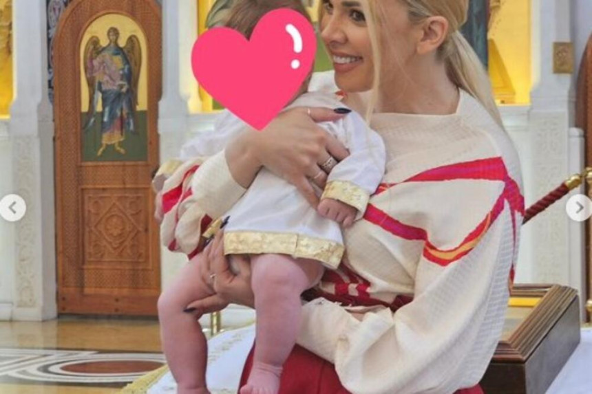 Da li ste znali da je Milica Todorović kuma svom kolegi a danas mu je krstila i cerku?!