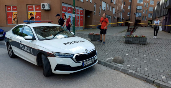 Tuzla: Muškarac koji je ubio ženu i djecu ostavio i poruku