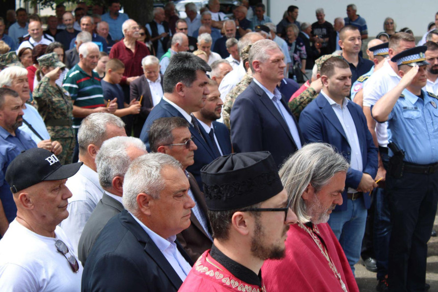 Савић: Борце више боли неправда у друштву материјалног положаја