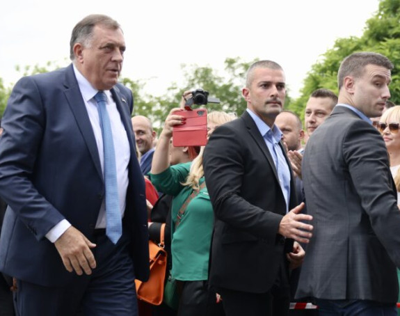 Odbijen prijedlog odbrane Dodika za saslušanje Šmita!