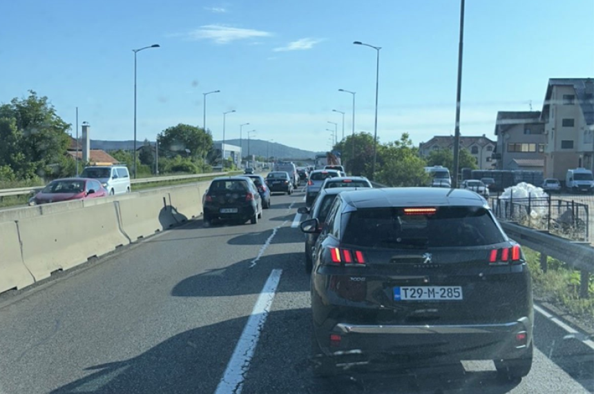 Teška nesreća na ulazu u Laktaše, poginuo muškarac