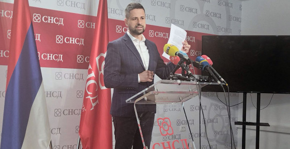 Amidžić se ne pita u Ministarstvu, odluke donosi zamjenik?!
